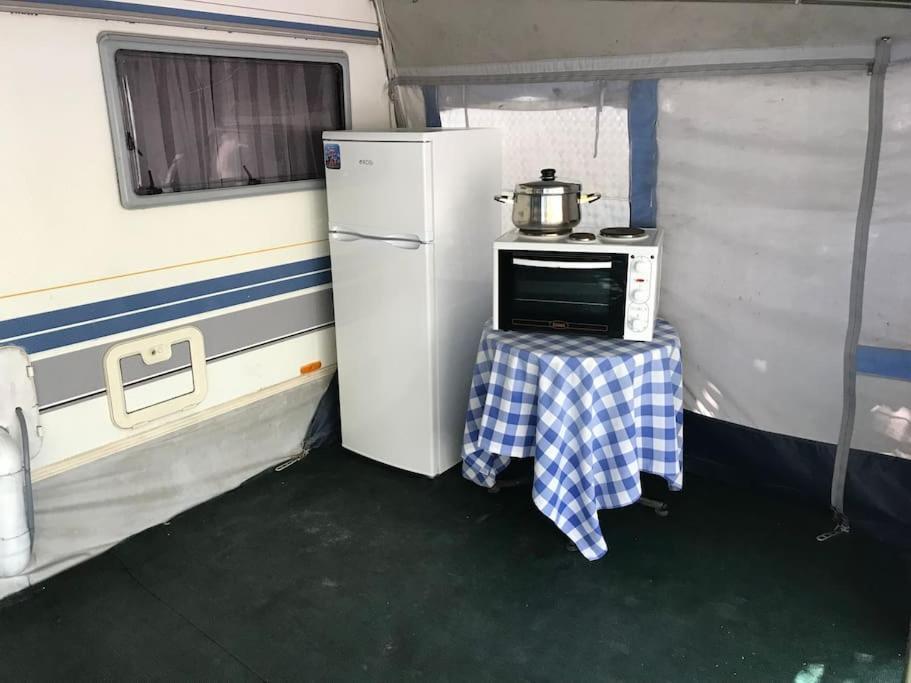 Aigeas Camping Nea Kallikrateia Екстериор снимка